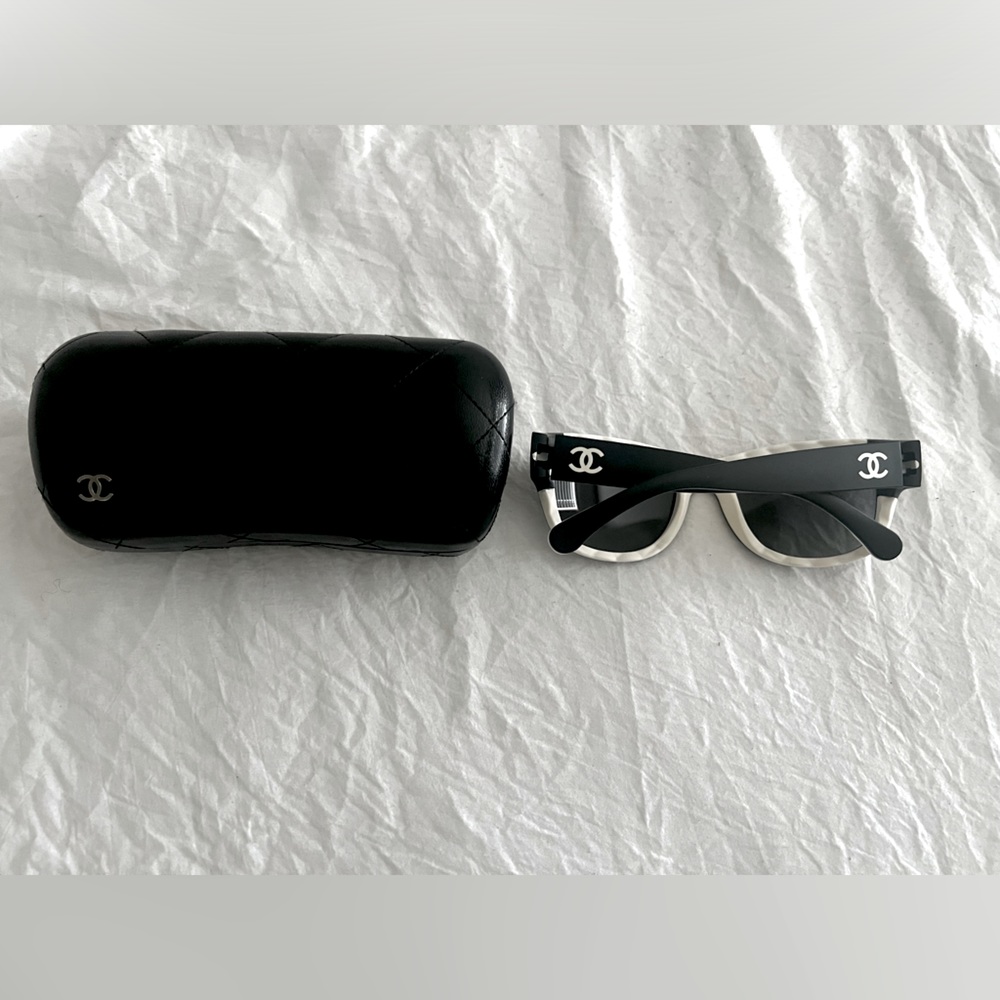 CHANEL black and white sunglasses